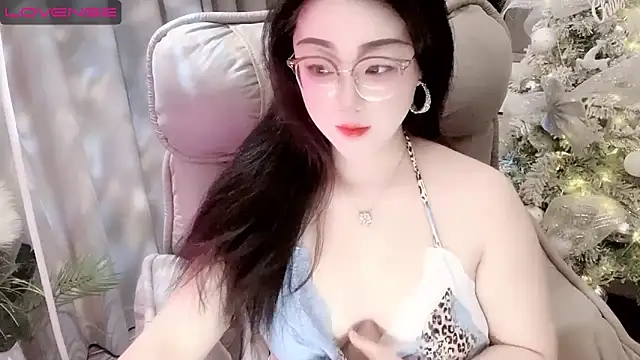 Snapshot of Monica-666888- chatting on 05-01-26, 04:33 Monica-666888- online show from 05-01-26, 04:33