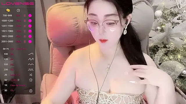Snapshot of Monica-666888- chatting on 05-21-26, 03:19 Monica-666888- online show from 05-21-26, 03:19
