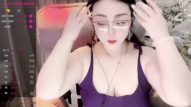 Snapshot of Monica-666888- chatting on 05-22-26, 03:39 Monica-666888- online show from 05-22-26, 03:39