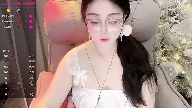 Snapshot of Monica-666888- chatting on 05-24-26, 02:55 Monica-666888- online show from 05-24-26, 02:55