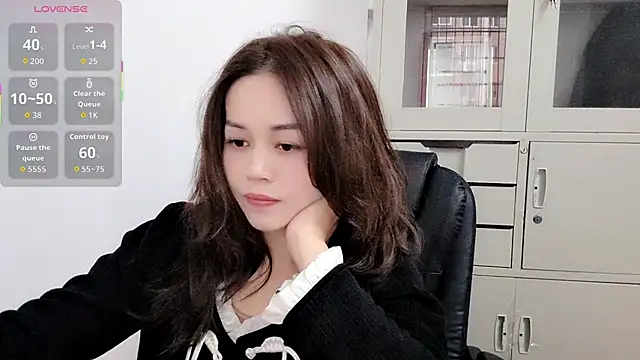 Ella-61 online show from 11-03-25, 12:13