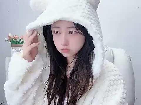 Snapshot of Love-hanzaizai718 chatting on 10-27-25, 05:06 Love-hanzaizai718 online show from 10-27-25, 05:06