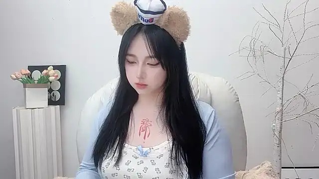 Snapshot of Love-hanzaizai718 chatting on 11-26-25, 02:07 Love-hanzaizai718 online show from 11-26-25, 02:07