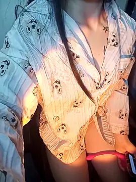 Snapshot of Cherry_Le02 chatting on 02-10-26, 07:07 Cherry Le02 online show from 02-10-26, 07:07