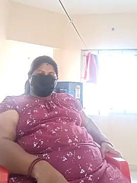 sreemamitha9 online show from 12-18-25, 06:41