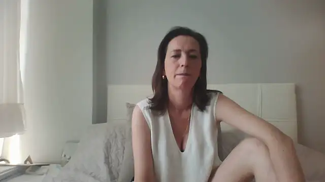 Snapshot of ArianaStarr chatting on 06-03-26, 07:00 ArianaStarr online show from 06-03-26, 07:00