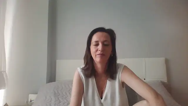 Snapshot of ArianaStarr chatting on 06-05-26, 06:52 ArianaStarr online show from 06-05-26, 06:52