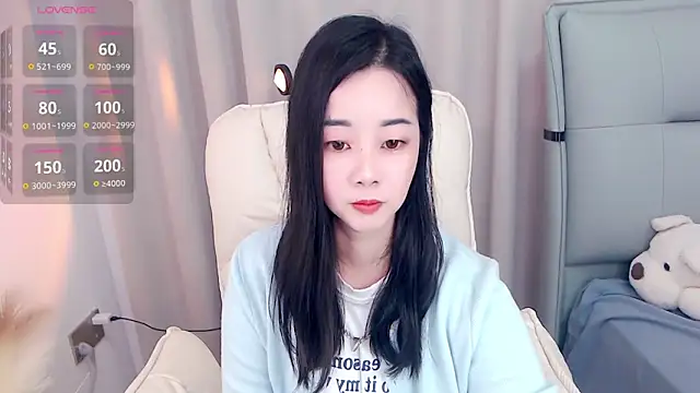 Snapshot of Xiaodie-baby chatting on 10-27-25, 02:59 Xiaodie-baby online show from 10-27-25, 02:59