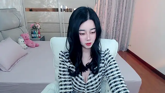 Xiaodie-baby online show from 11-29-25, 03:31