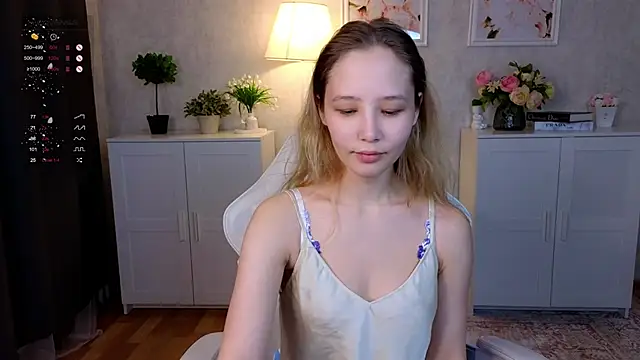 Snapshot of insaneinsomnia chatting on 11-10-25, 09:19 insaneinsomnia online show from 11-10-25, 09:19