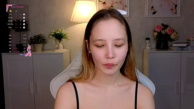 Snapshot of insaneinsomnia chatting on 11-24-25, 09:20 insaneinsomnia online show from 11-24-25, 09:20