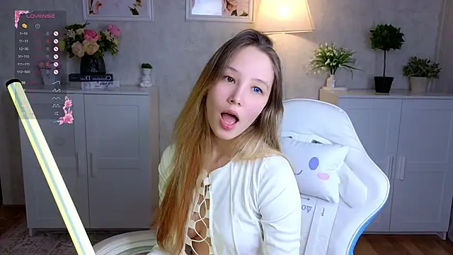 Snapshot of insaneinsomnia chatting on 11-30-25, 09:24 insaneinsomnia online show from 11-30-25, 09:24