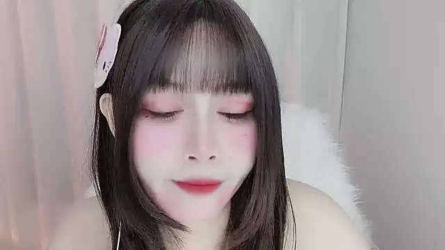 Snapshot of -zhuzhu-999- chatting on 06-22-26, 10:18 -zhuzhu-999- online show from 06-22-26, 10:18