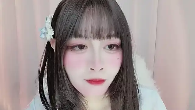 Snapshot of -zhuzhu-999- chatting on 07-04-26, 08:15 -zhuzhu-999- online show from 07-04-26, 08:15