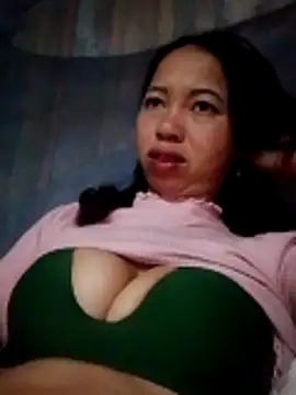 Snapshot of TRIEUTRIEU20 chatting on 12-13-25, 09:31 TRIEUTRIEU20 online show from 12-13-25, 09:31