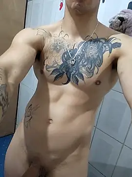 Snapshot of UrFavDick96 chatting on 10-29-25, 04:37 UrFavDick96 online show from 10-29-25, 04:37