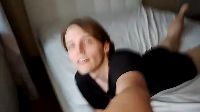 Snapshot of rick_boyy chatting on 11-15-25, 08:22 rick boyy online show from 11-15-25, 08:22