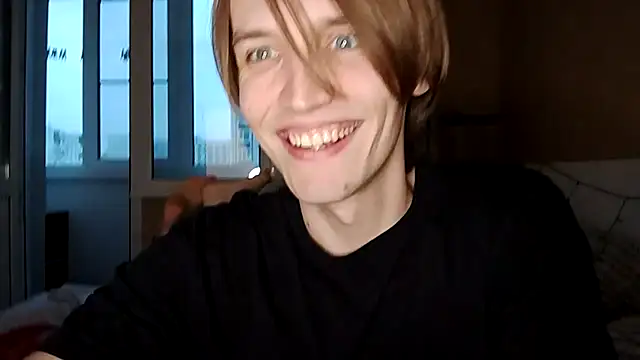 Snapshot of rick_boyy chatting on 12-15-25, 01:04 rick boyy online show from 12-15-25, 01:04