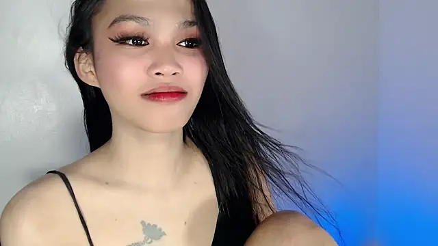 Snapshot of _Lachica_ chatting on 10-29-25, 03:09 Lachica online show from 10-29-25, 03:09