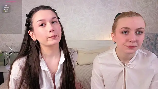 Snapshot of betweenUse chatting on 02-08-26, 04:27 betweenUse online show from 02-08-26, 04:27