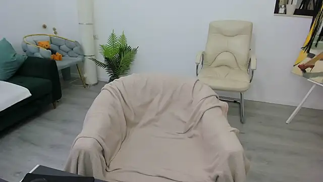 Snapshot of Arya_Anna chatting on 11-07-25, 04:34 Arya Anna online show from 11-07-25, 04:34