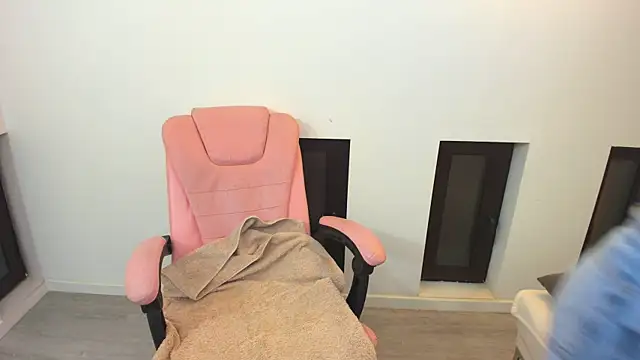 Snapshot of Arya_Anna chatting on 12-15-25, 05:12 Arya Anna online show from 12-15-25, 05:12