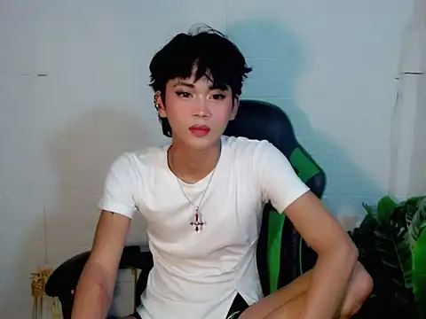 Snapshot of AsianCuteGuy21 chatting on 03-12-26, 05:19 AsianCuteGuy21 online show from 03-12-26, 05:19