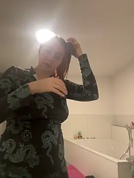 Latexaddictx  online show from 03-01-26, 08:11