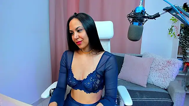 Snapshot of VenusIsLove_ chatting on 06-02-26, 09:28 VenusIsLove online show from 06-02-26, 09:28