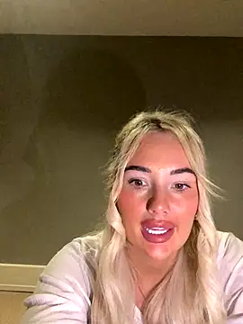 Snapshot of brookemiss88x chatting on 11-02-25, 02:41 brookemiss88x online show from 11-02-25, 02:41