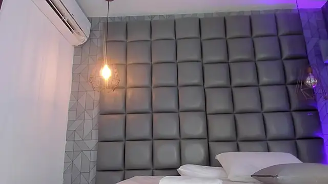 Snapshot of dannavelvet chatting on 11-26-25, 12:50 dannavelvet online show from 11-26-25, 12:50