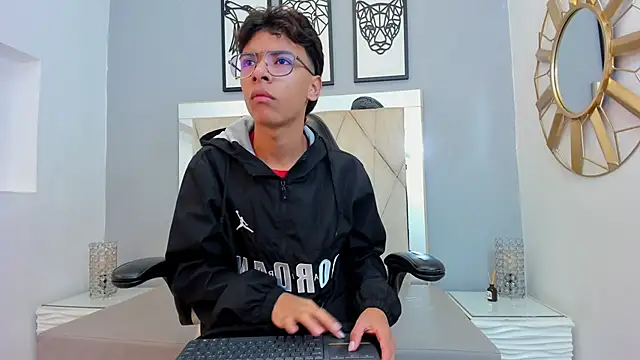 adams bobby online show from 12-14-25, 11:37