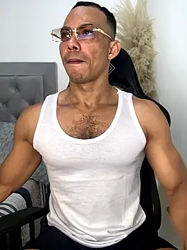 Snapshot of jony_Oconnor chatting on 01-08-26, 12:18 jony Oconnor online show from 01-08-26, 12:18