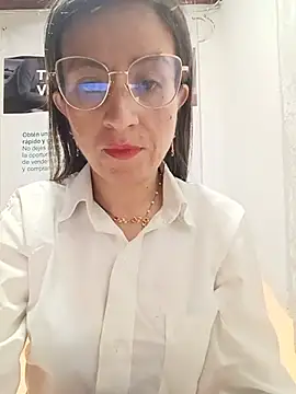 Valentina--1 online show from 05-18-26, 09:59