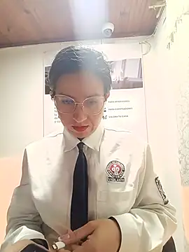 Snapshot of Valentina--1 chatting on 07-01-26, 10:28 Valentina--1 online show from 07-01-26, 10:28