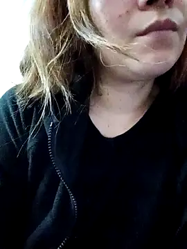 dulcessecretos online show from 12-15-25, 11:42