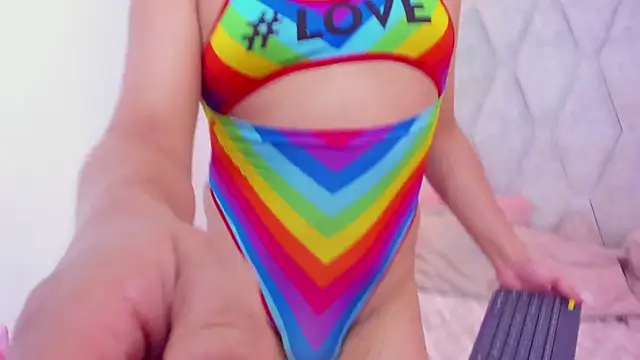 Snapshot of IrinaaVega chatting on 11-10-25, 10:42 IrinaaVega online show from 11-10-25, 10:42