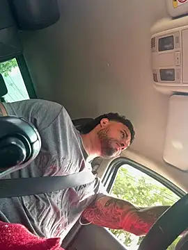 AUSTINN TORRES online show from 03-31-26, 03:01