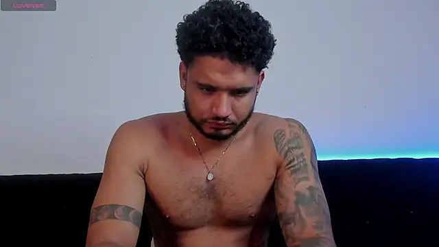 AUSTINN TORRES online show from 04-16-26, 08:04