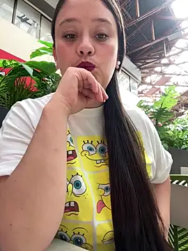 Snapshot of chanelketty chatting on 11-21-25, 02:05 chanelketty online show from 11-21-25, 02:05