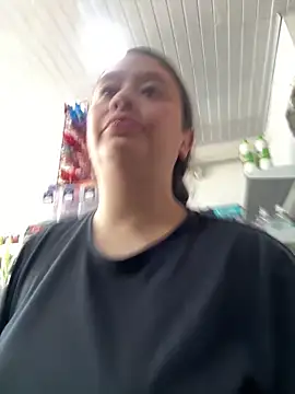 Snapshot of chanelketty chatting on 12-05-25, 02:14 chanelketty online show from 12-05-25, 02:14