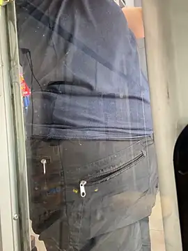 Snapshot of chanelketty chatting on 12-19-25, 04:25 chanelketty online show from 12-19-25, 04:25