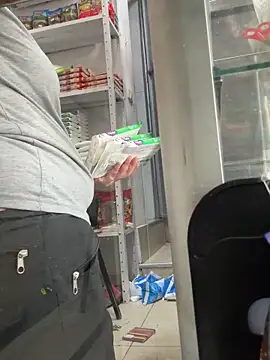 Snapshot of chanelketty chatting on 12-20-25, 03:19 chanelketty online show from 12-20-25, 03:19