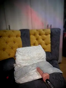 Snapshot of soymiia_333 chatting on 10-31-25, 11:28 soymiia 333 online show from 10-31-25, 11:28