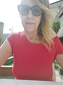 susylux online show from 04-17-26, 01:58