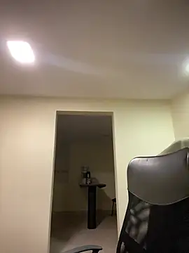 Kloe Novoa online show from 04-01-26, 12:06