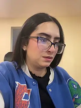 Kloe Novoa online show from 04-15-26, 07:58