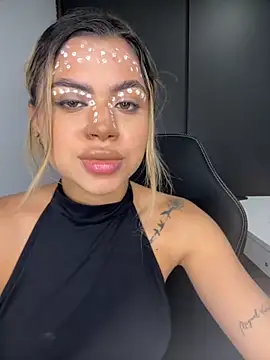 Alanna-foxx online show from 11-01-25, 12:34