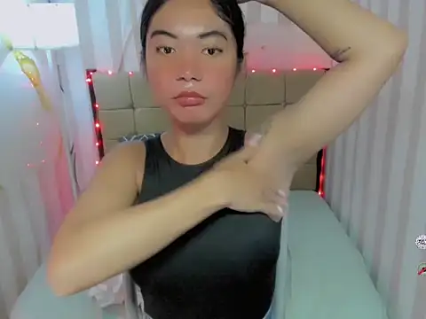 Snapshot of BigCockJade chatting on 04-29-26, 05:33 BigCockJade online show from 04-29-26, 05:33