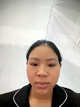 Snapshot of Milk_xx chatting on 11-02-25, 08:11 Milk xx online show from 11-02-25, 08:11